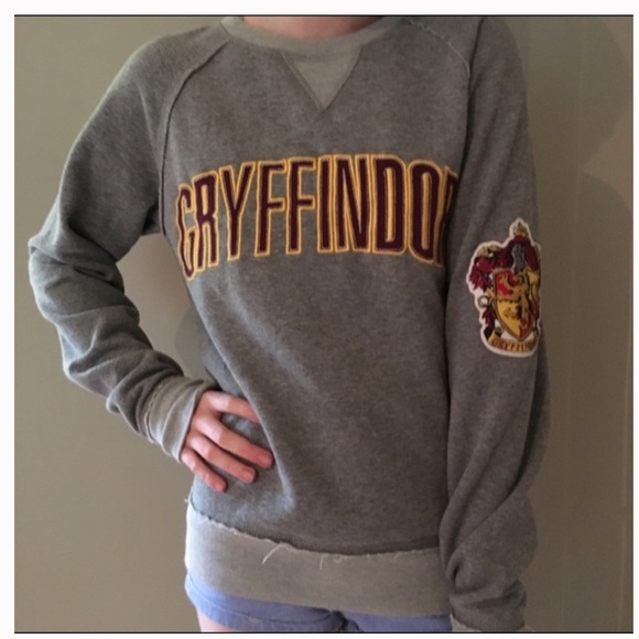 Grey Crewneck Sweatshirt 
